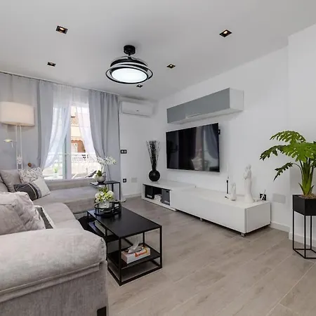 Апартаменты Sunrise Familiar Cerca Del Mar En Торевьиа