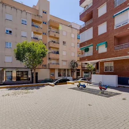 Sunrise Familiar Cerca Del Mar En Torrevieja Torrevieja