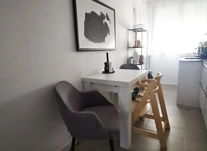 Sunrise Familiar Cerca Del Mar En Torrevieja