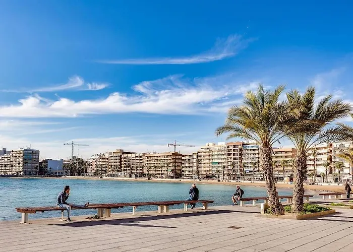 Sunrise Familiar Cerca Del Mar En Torrevieja Lägenhet