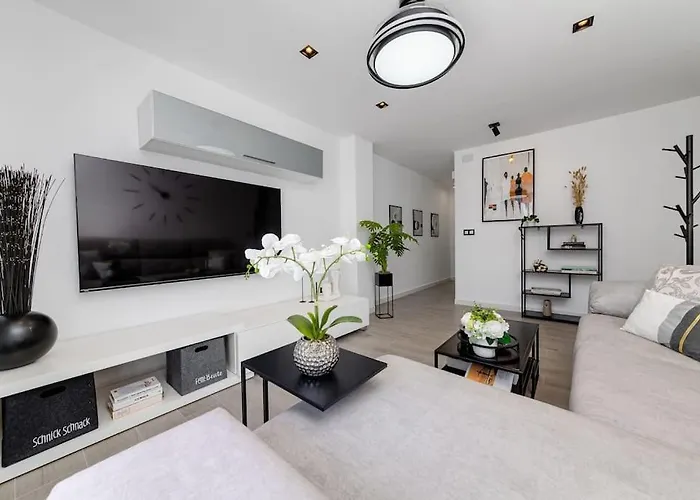 Sunrise Familiar Cerca Del Mar En Torrevieja Torrevieja