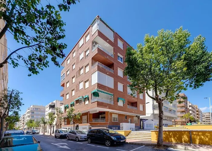 Sunrise Familiar Cerca Del Mar En Torrevieja Appartement *