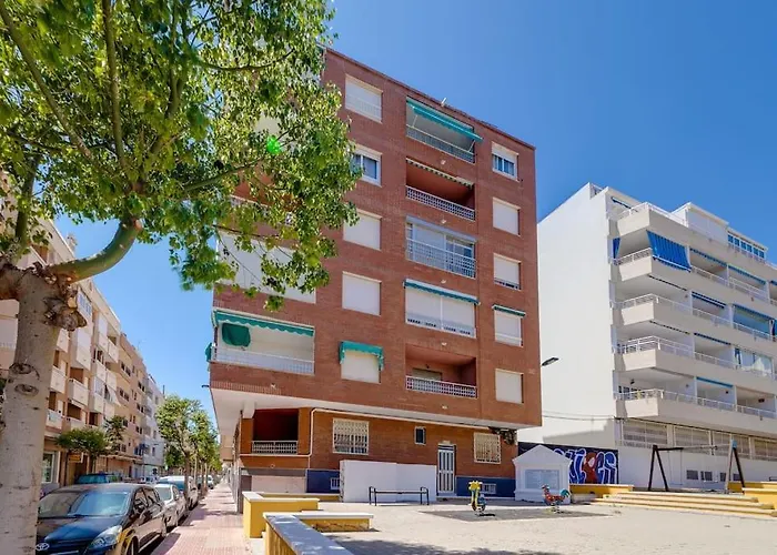 Sunrise Familiar Cerca Del Mar En Torrevieja *