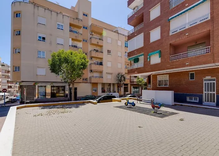 Sunrise Familiar Cerca Del Mar En Torrevieja Torrevieja