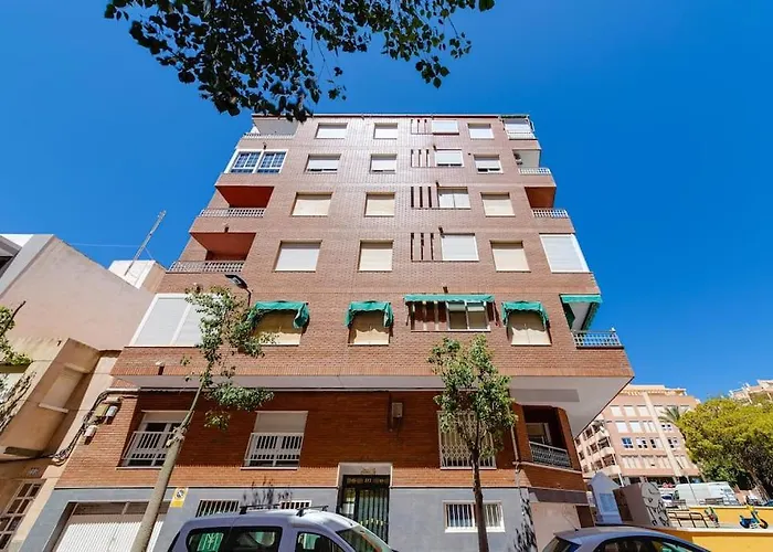 Sunrise Familiar Cerca Del Mar En Torrevieja Torrevieja